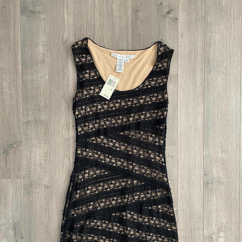 BOGO HOSTPICK Elegant Max Studio Lace Nude Dress - Picture 4 of 9